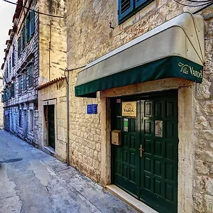 Pensionat Varos, Split