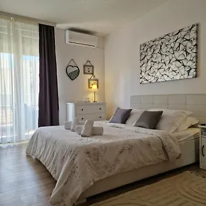  Apartment Luxury Nuneni